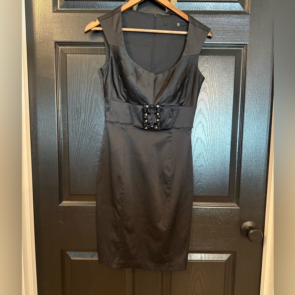 Chic Black Midi Dress with Embellished Waist